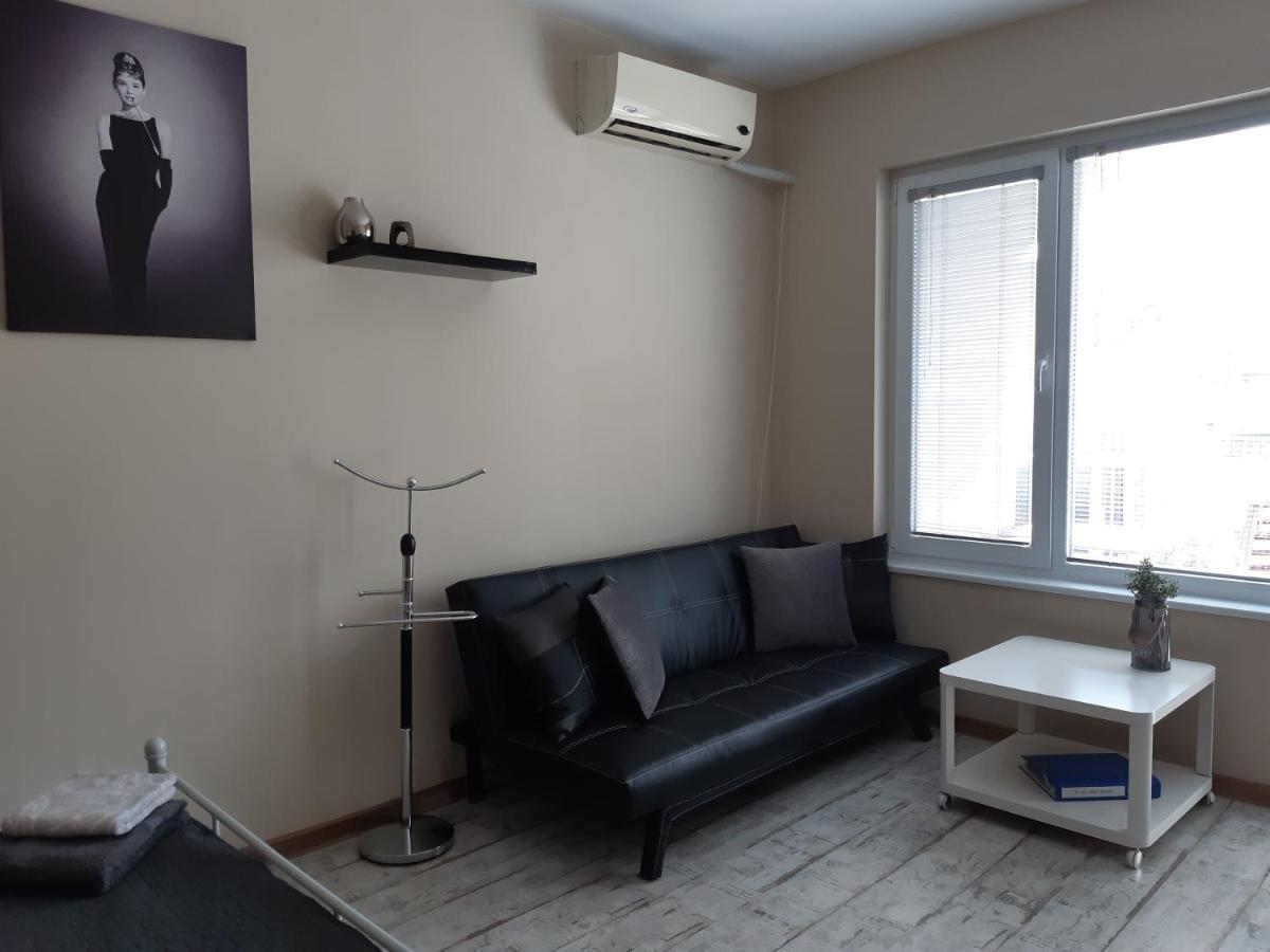 Lefterov'S Guests Suite Varna Eksteriør billede